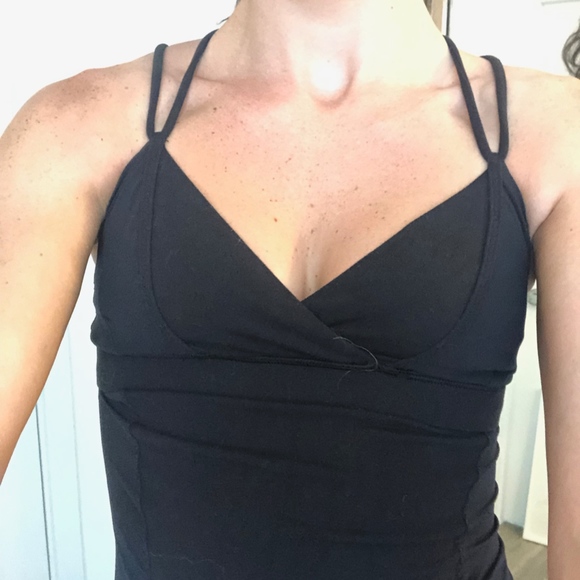Black Lululemon Yoga Top - Picture 4 of 4